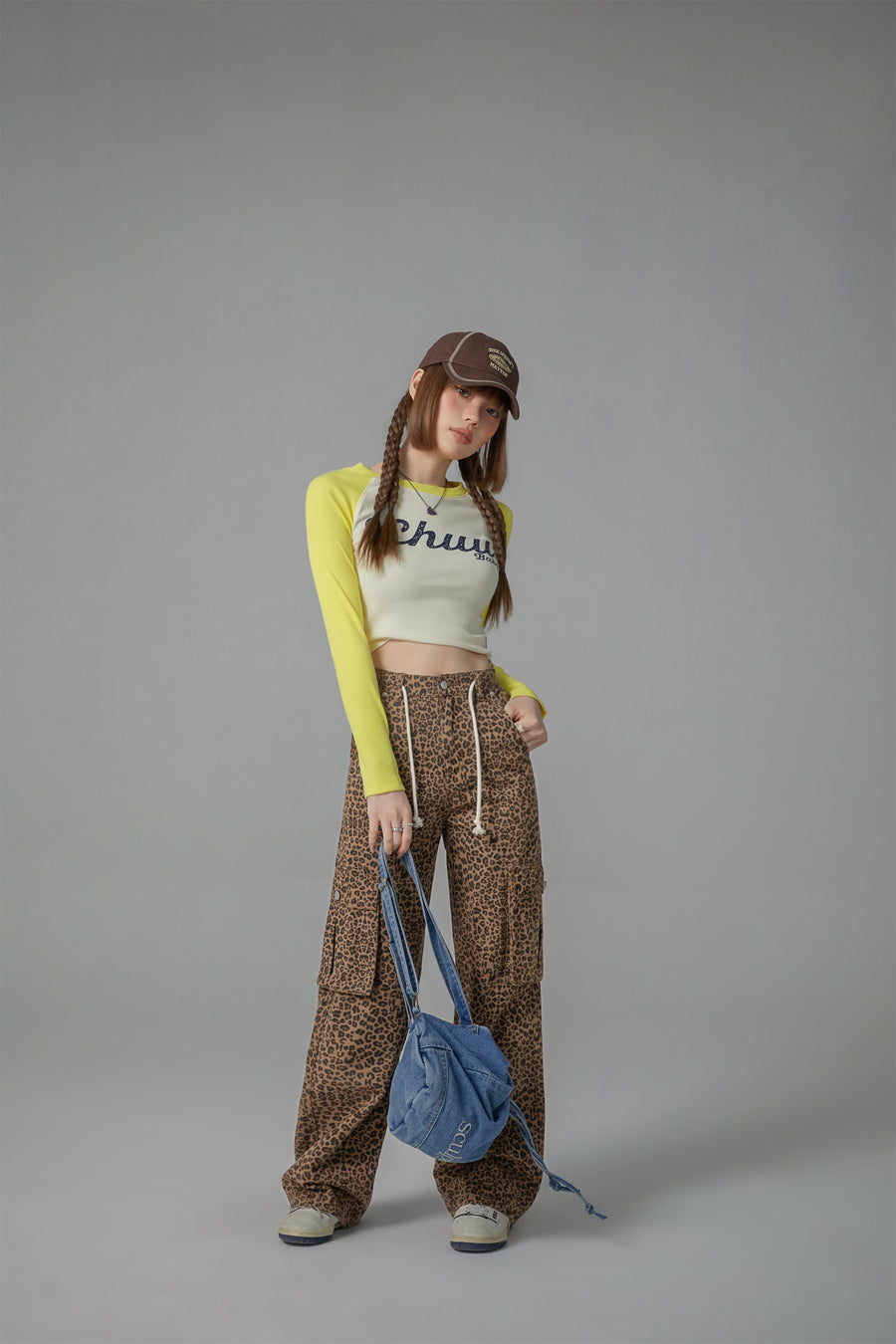 CHUU Leopard Pocket Denim Long Pants