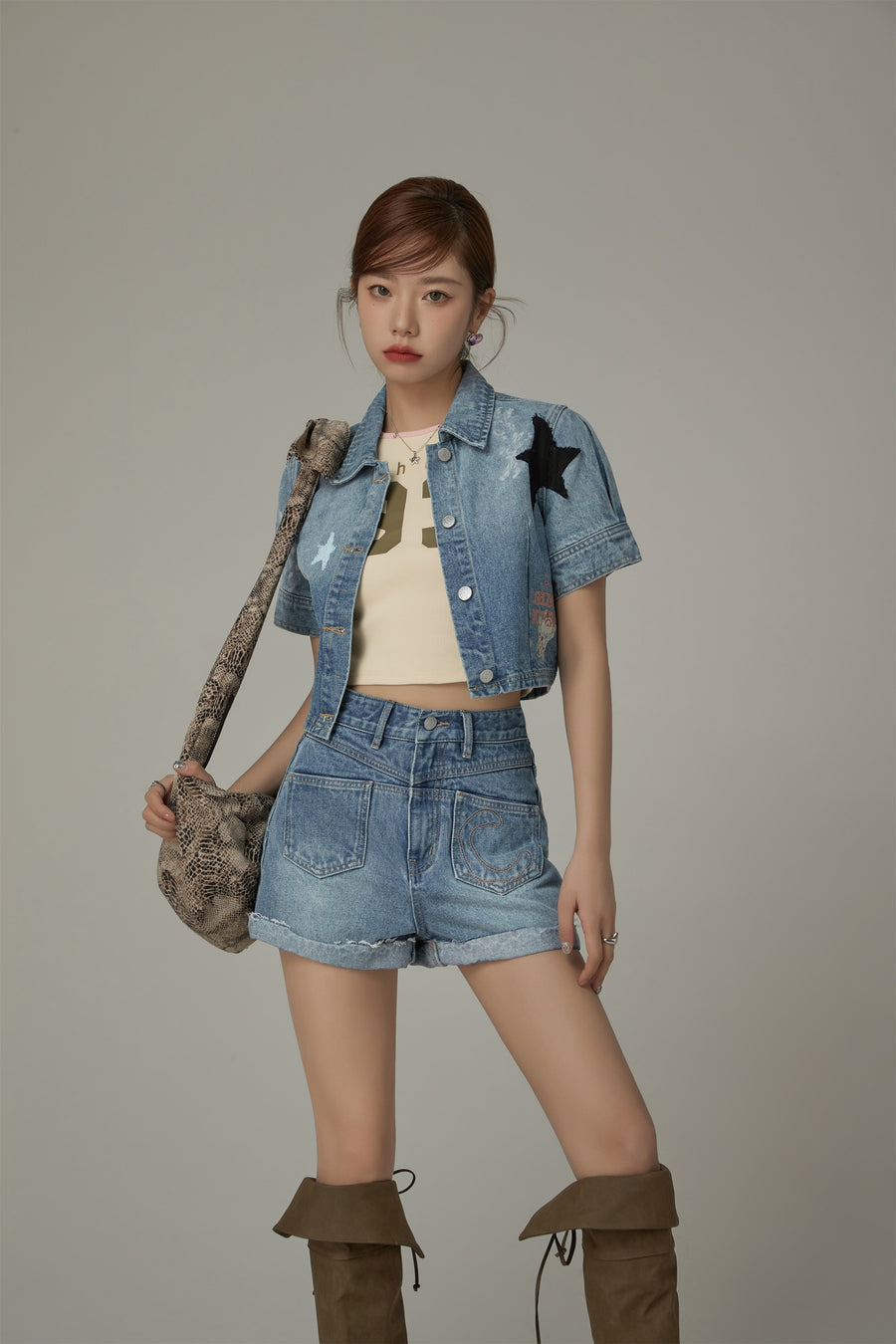 CHUU Star Denim Cropped Jacket