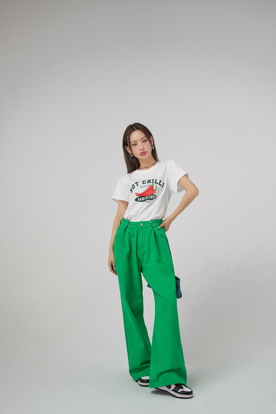 CHUU Hot Chilli Loosefit T-Shirt