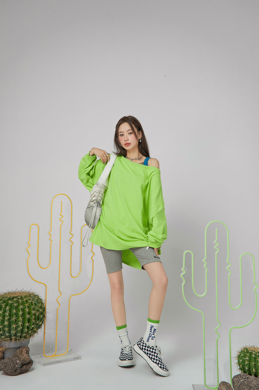 CHUU Oversized Off-Should Long-Sleeve Top