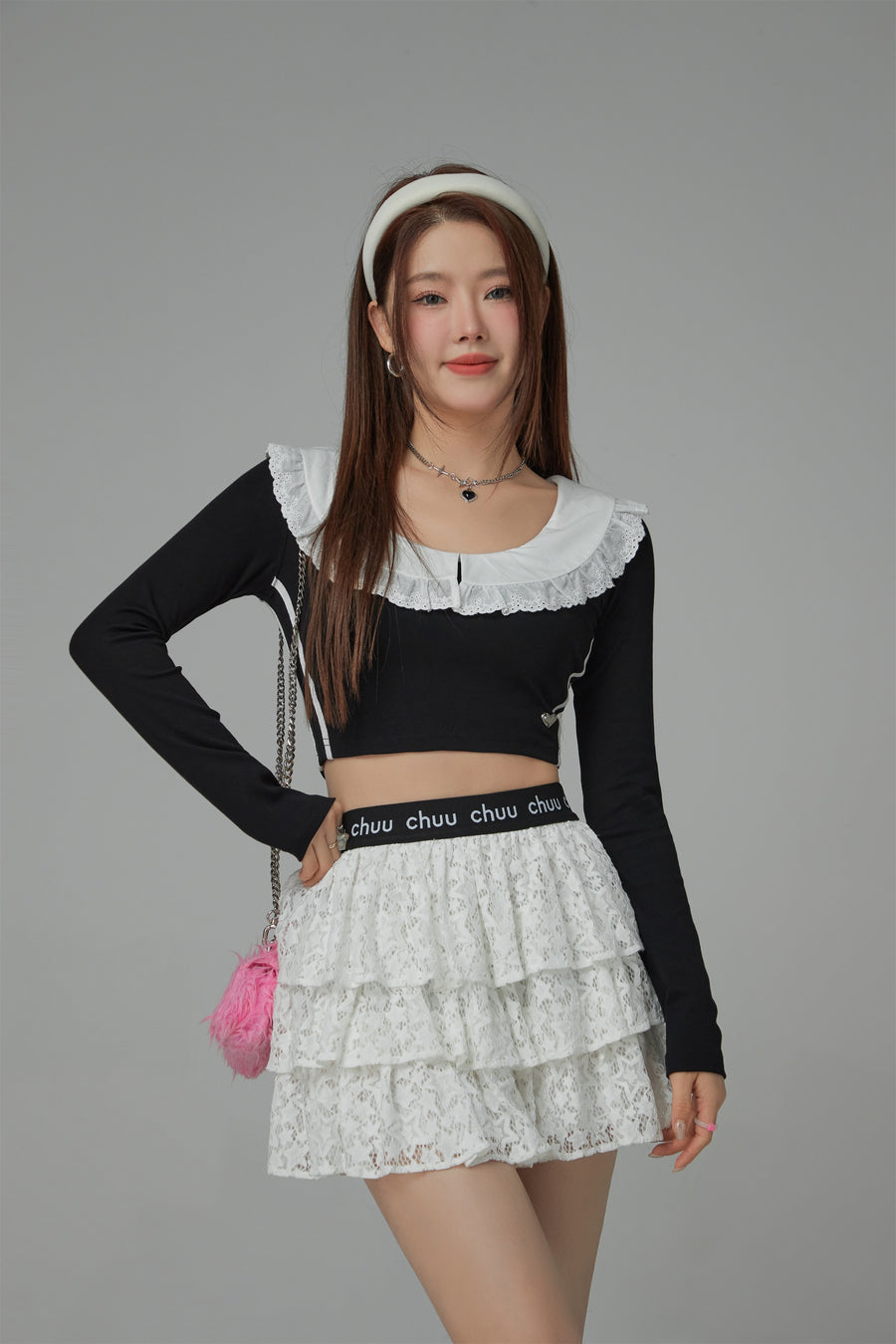 CHUU Eyelet Lace Collar Long-Sleeved Crop Top