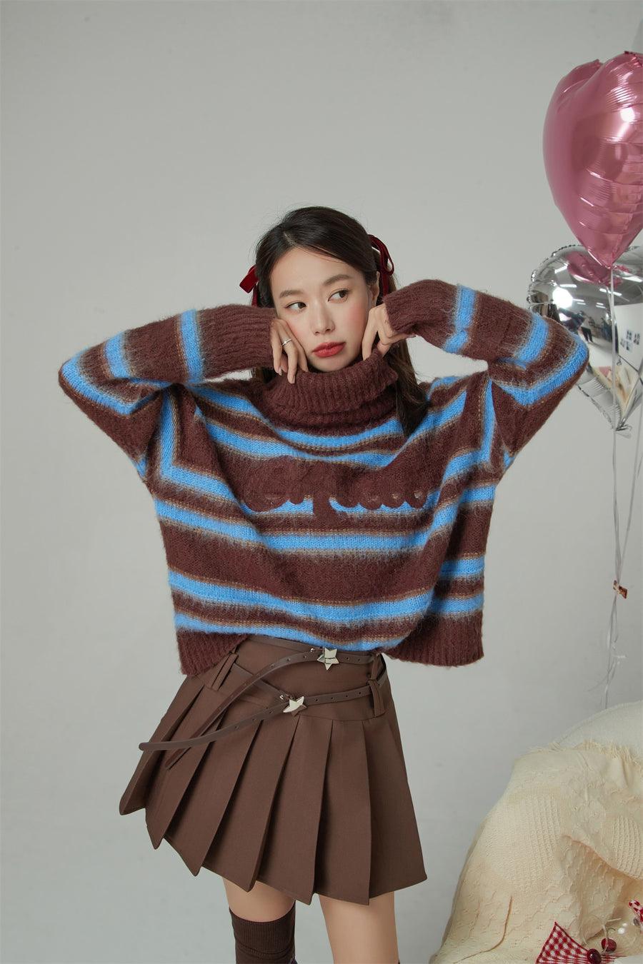 CHUU Loving You Two-Ways Stripe Knit Sweater