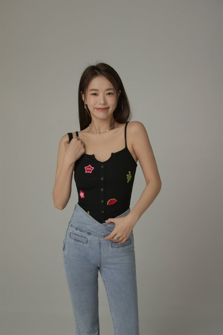 CHUU Embroidered Ribbed Top