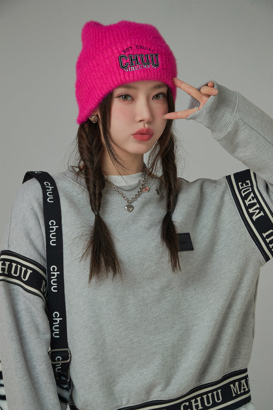 CHUU Solid Color Round Neck Sweatshirt