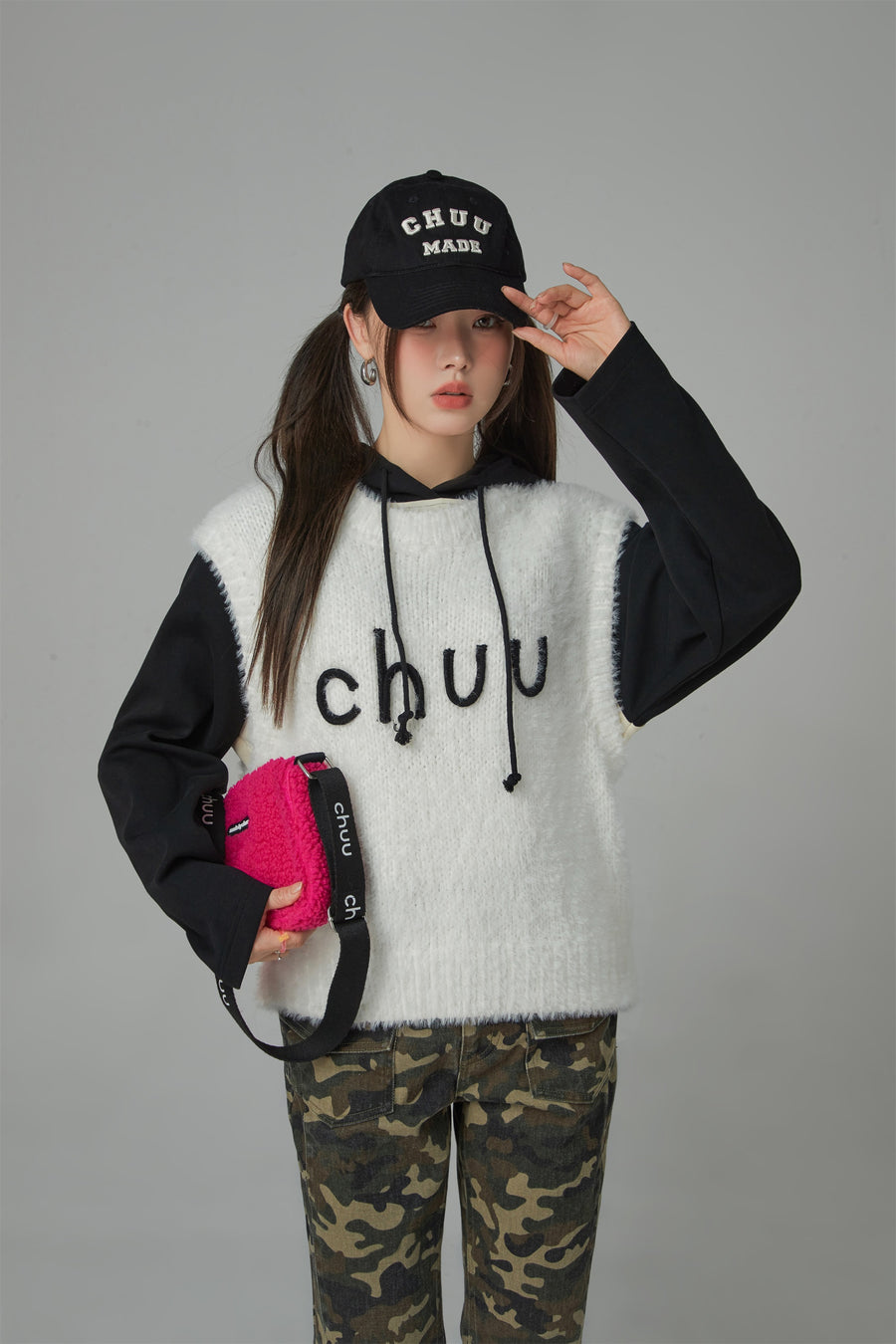 CHUU Round Neck Faux Angora Vest