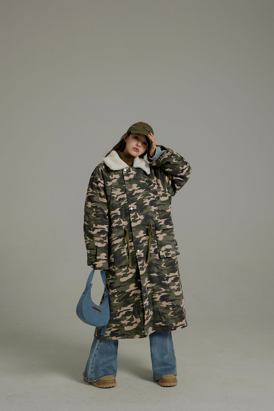 CHUU Camo Loose Fit Dumble Collar Coat