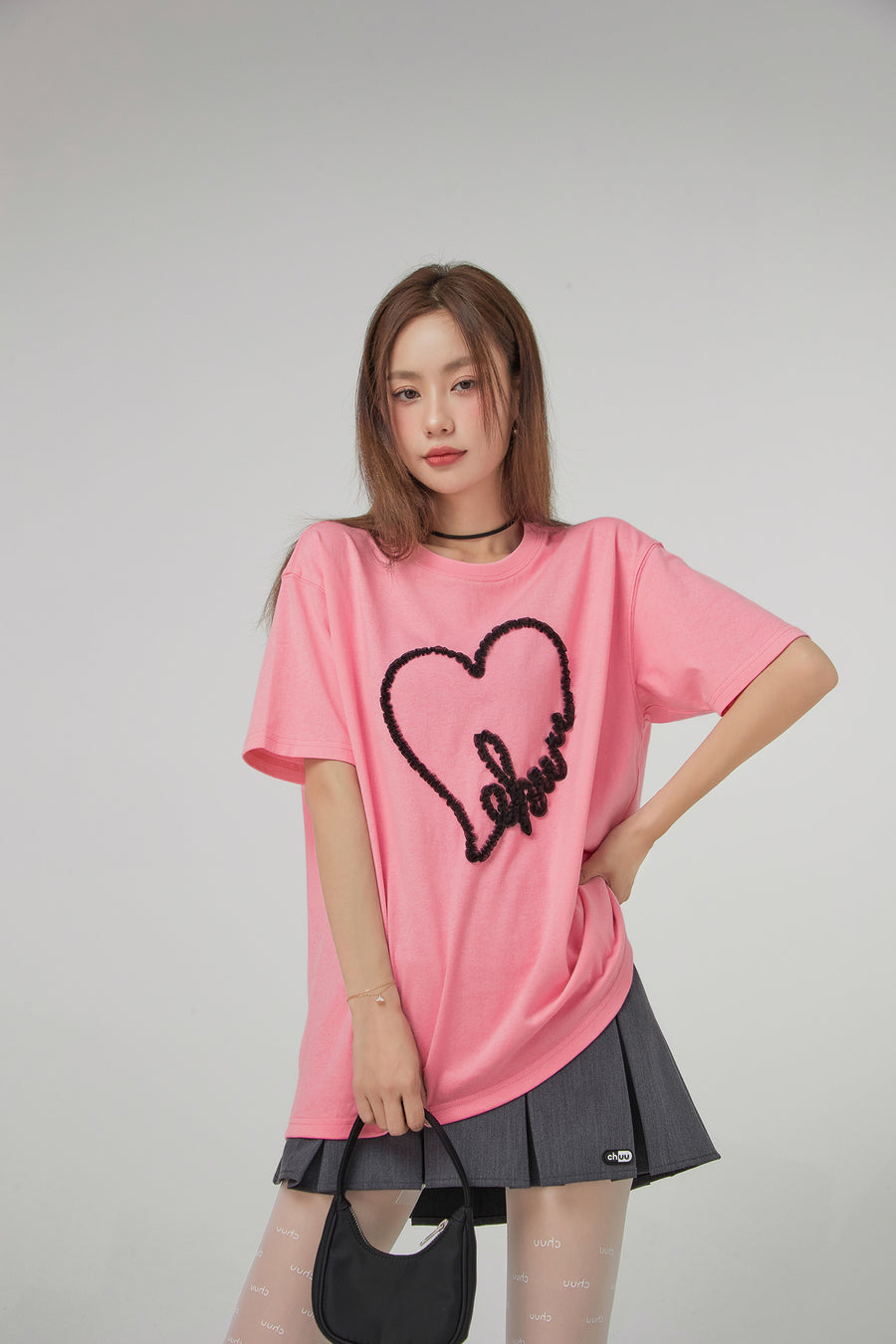 CHUU Chuu Lace Heart Loosefit T-Shirt