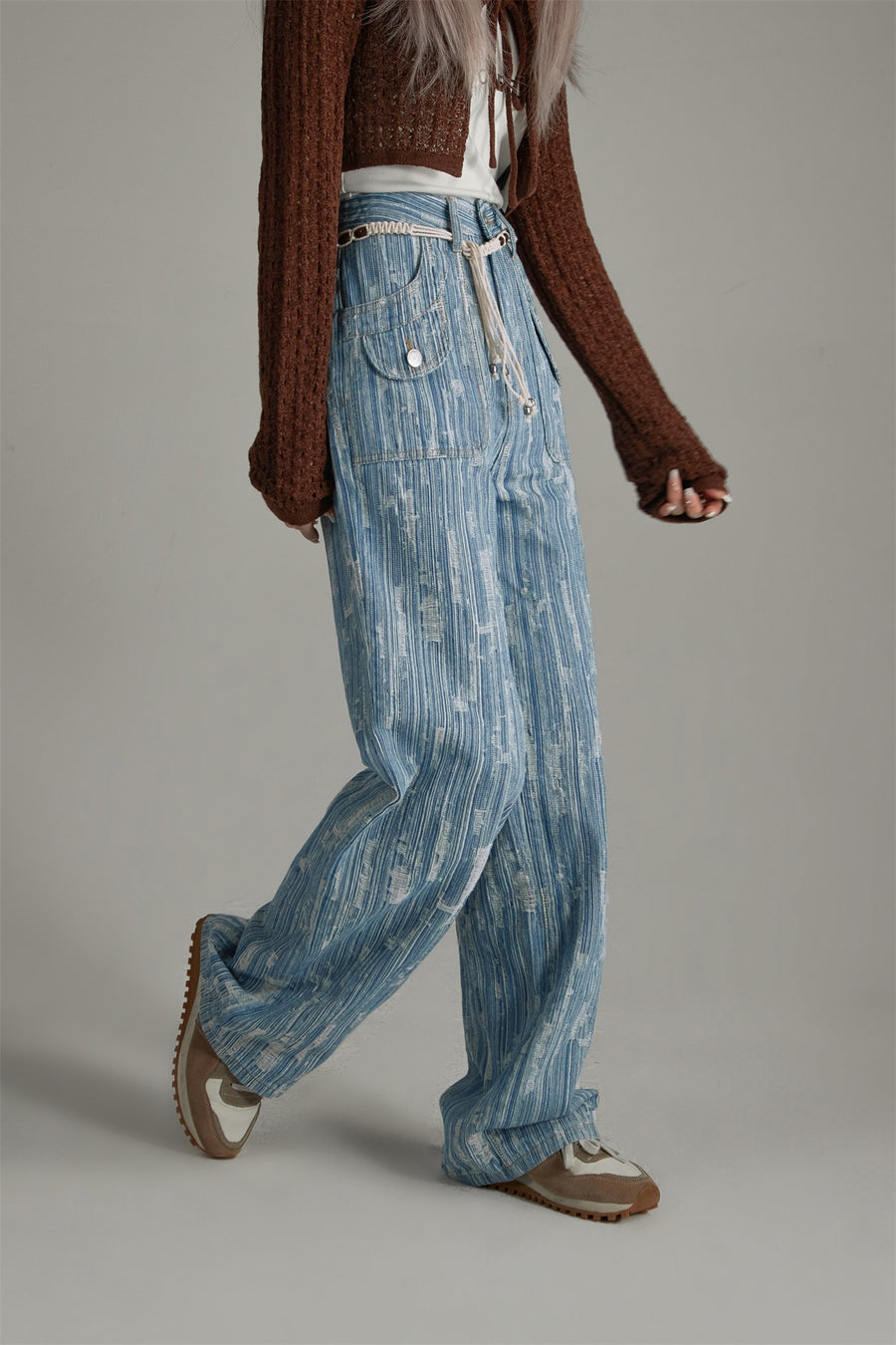 CHUU Vertical Stripes High-Waisted Straight Jeans