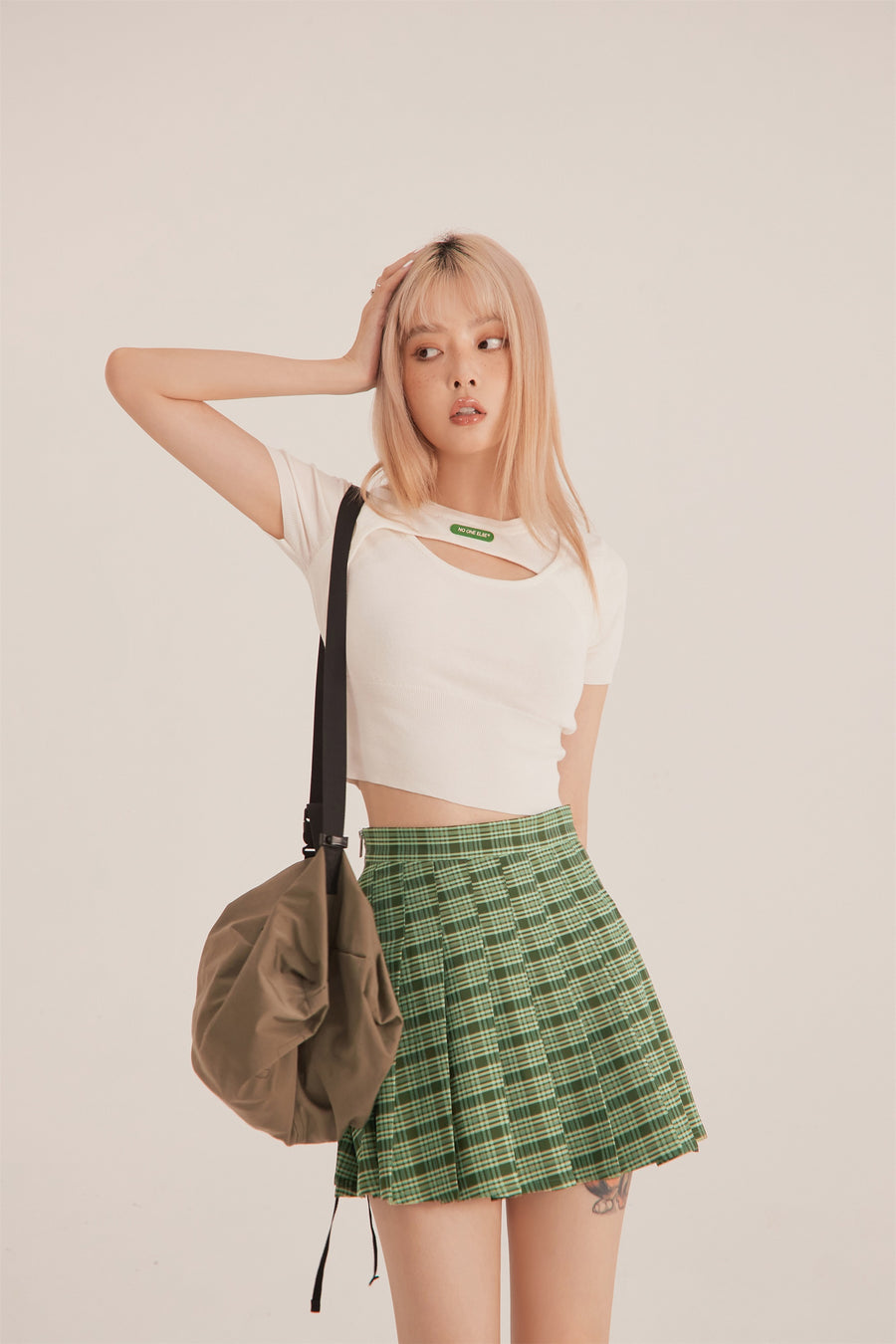 CHUU Front Cutout Ribbed Top