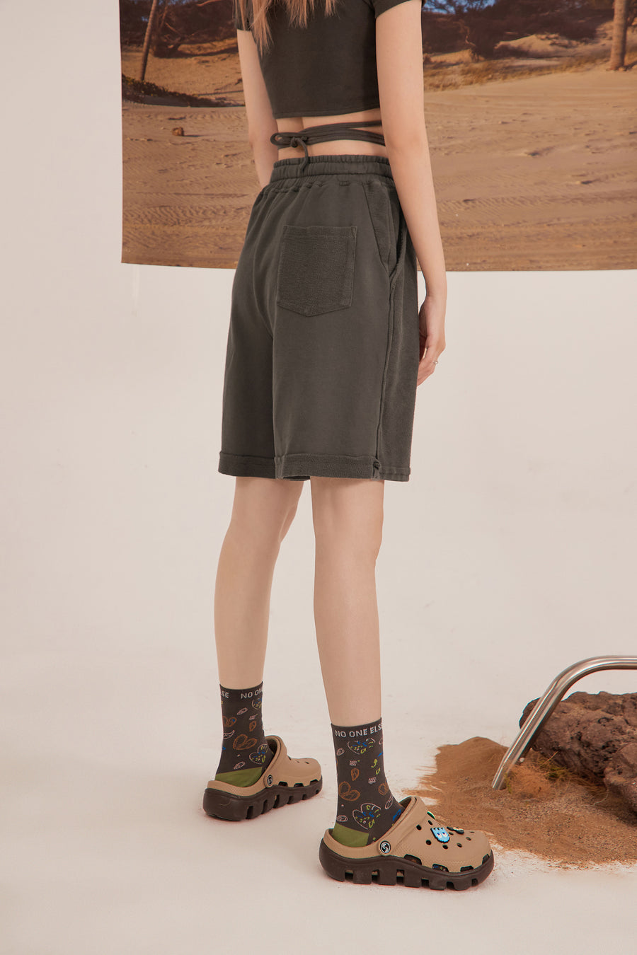 CHUU Simple Logo Bermuda Shorts