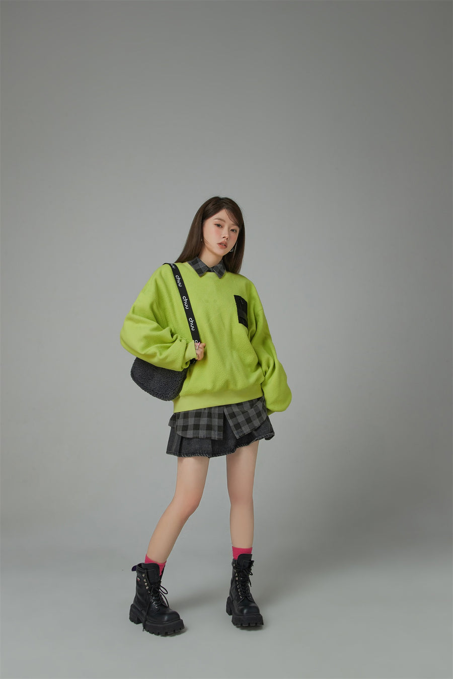 CHUU Pocket Full Of Sunshine Fleece Sweatshirt