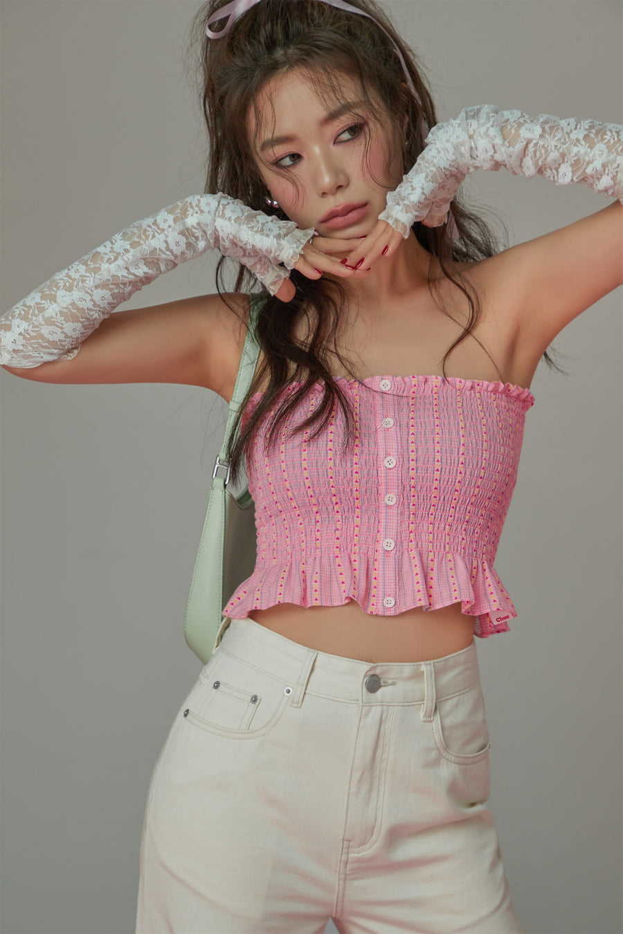 CHUU Heart Ruffle Button Tube Top