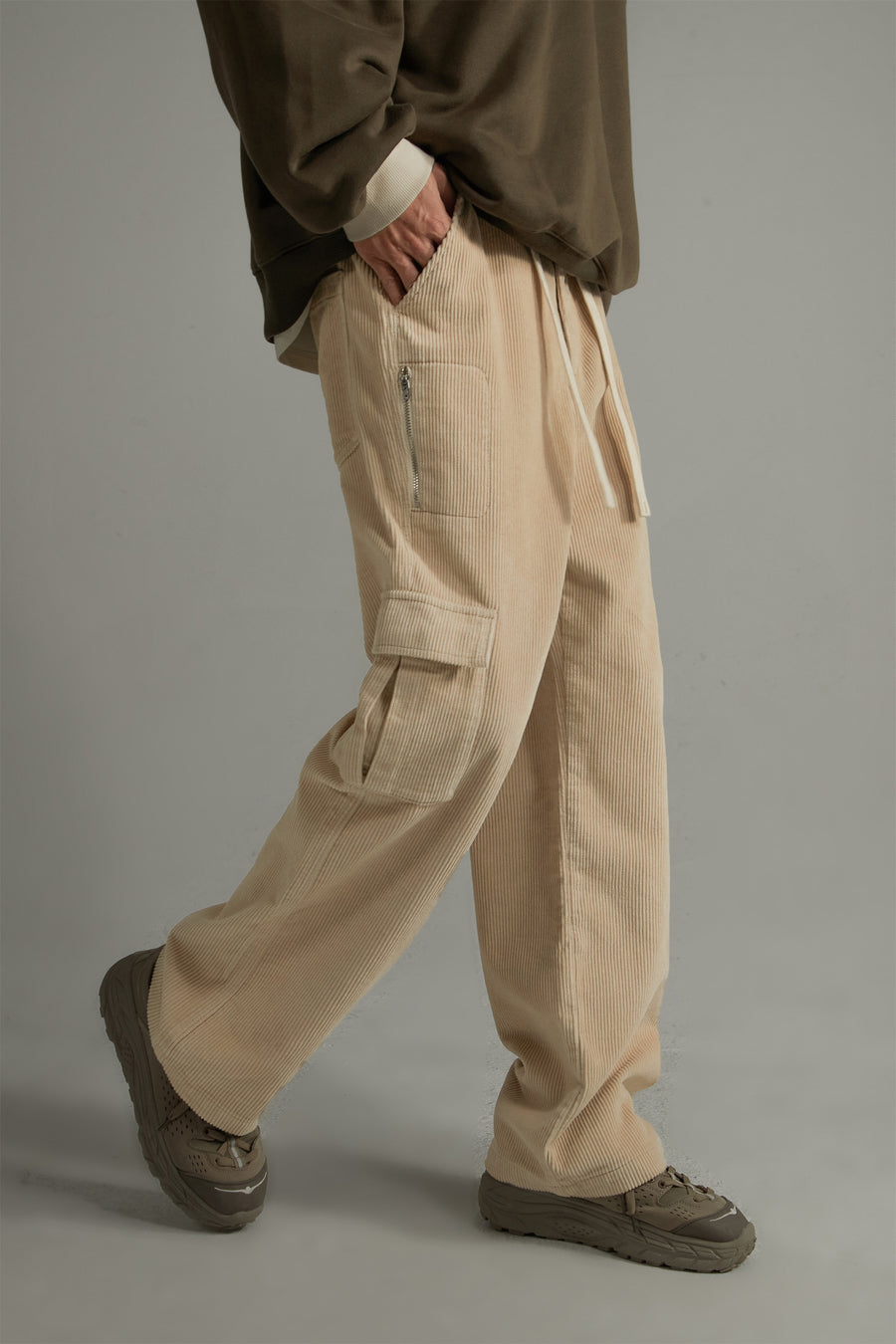 CHUU Corduroy Straight Cargo Pants