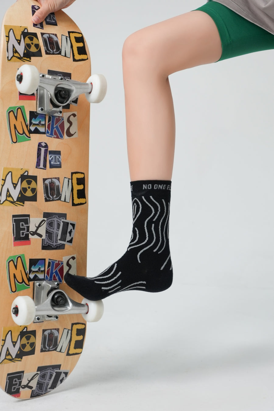 CHUU Wavy Lines Ankle Socks