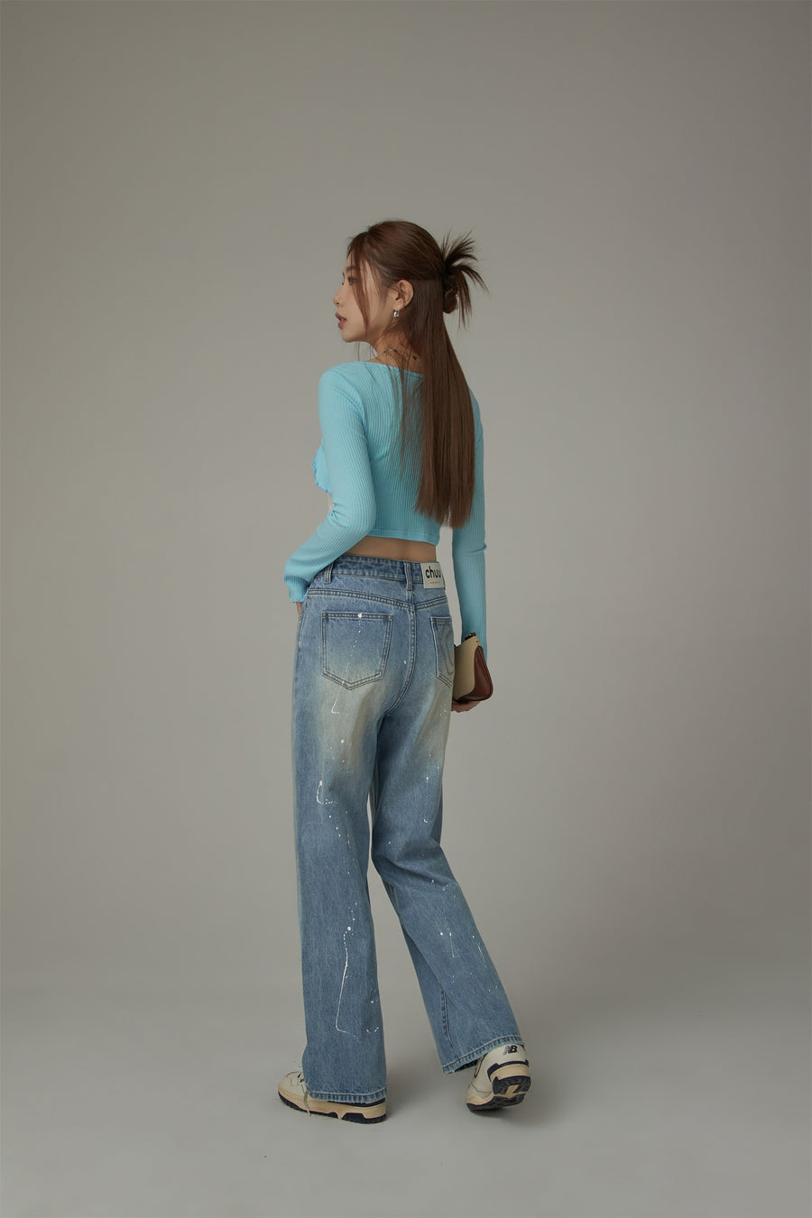 CHUU Wide Washed Denim Jeans