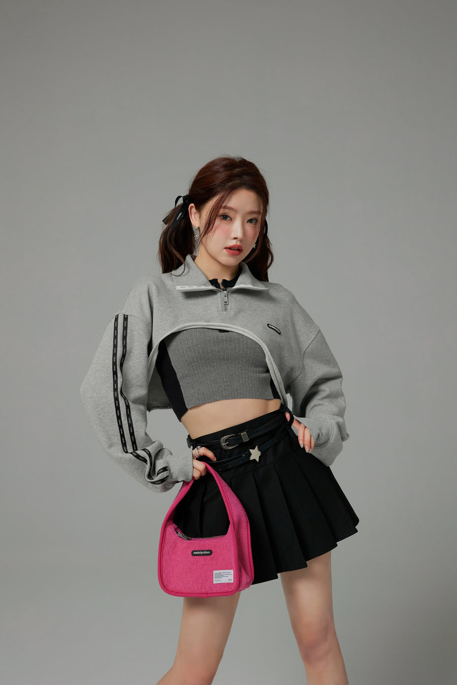 CHUU Playing It Cool Maxi Crop Half Zip-Up Sweatshirt