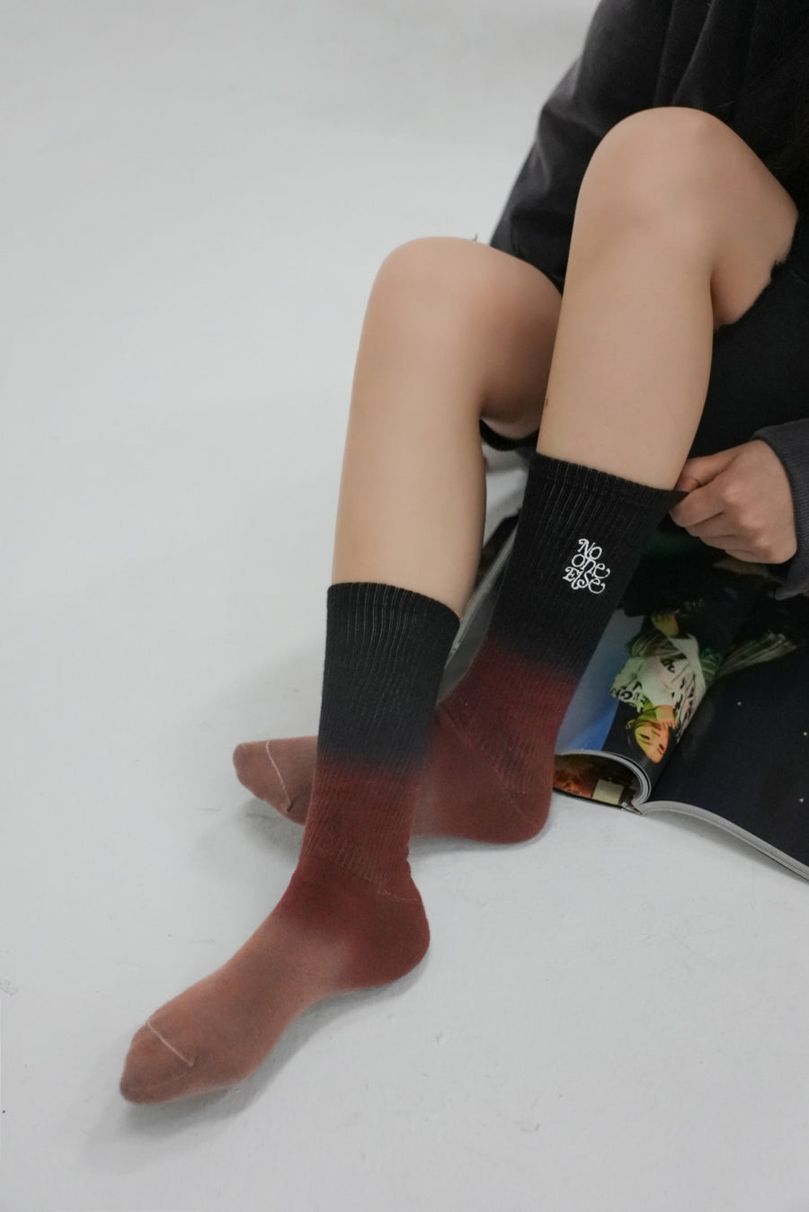 CHUU Gradient Socks