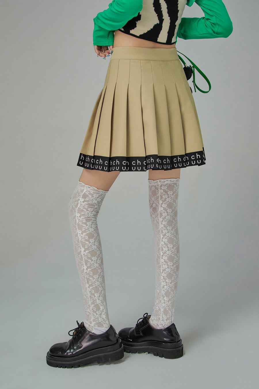 CHUU Hem Band Mini Tennis Pleated Skirt