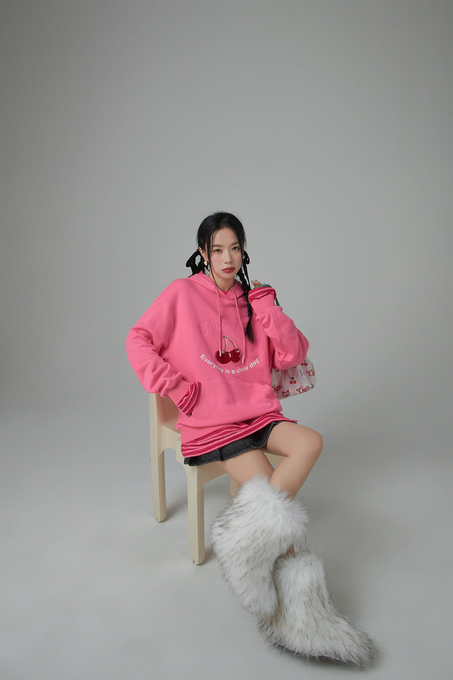 CHUU Cherry Loose Fit Hoodie