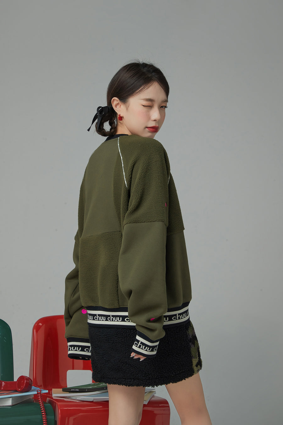 CHUU Extra Real Fleece Loose Fit Raglan Sweatshirt