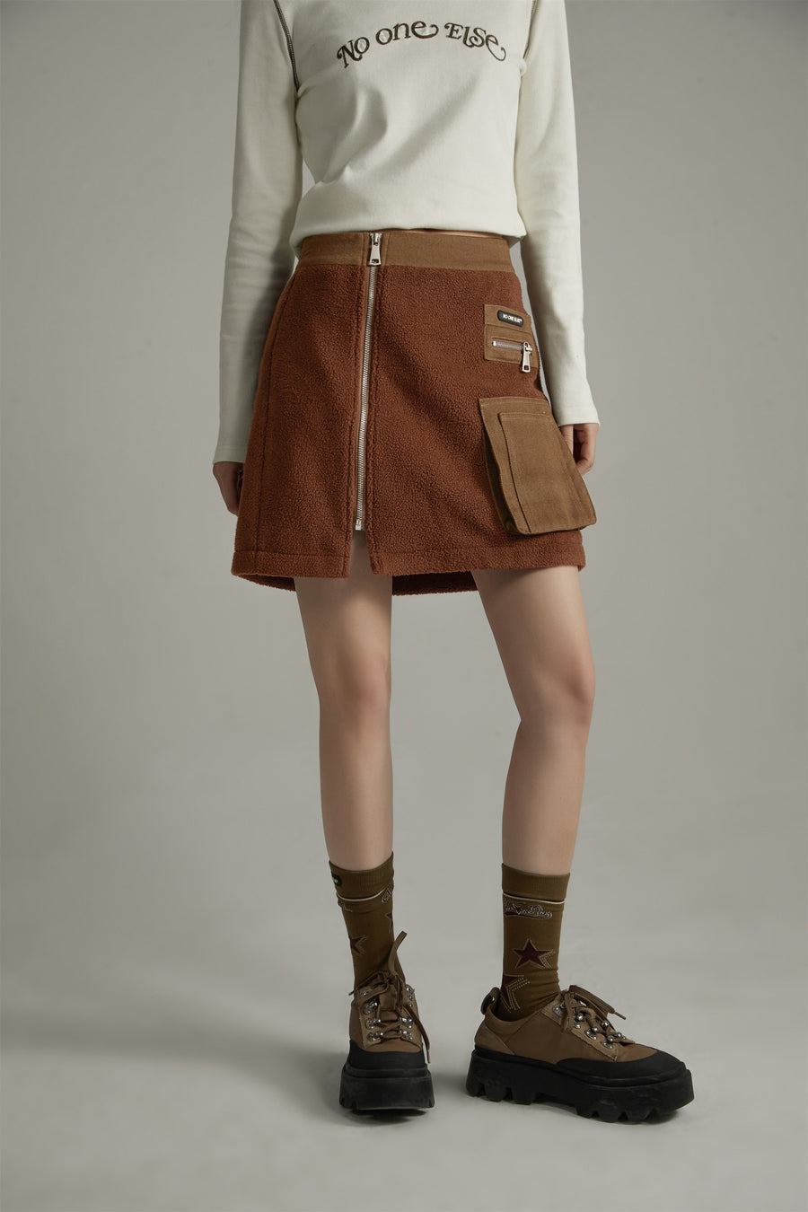 CHUU Pocket Fleece Mini Skirt