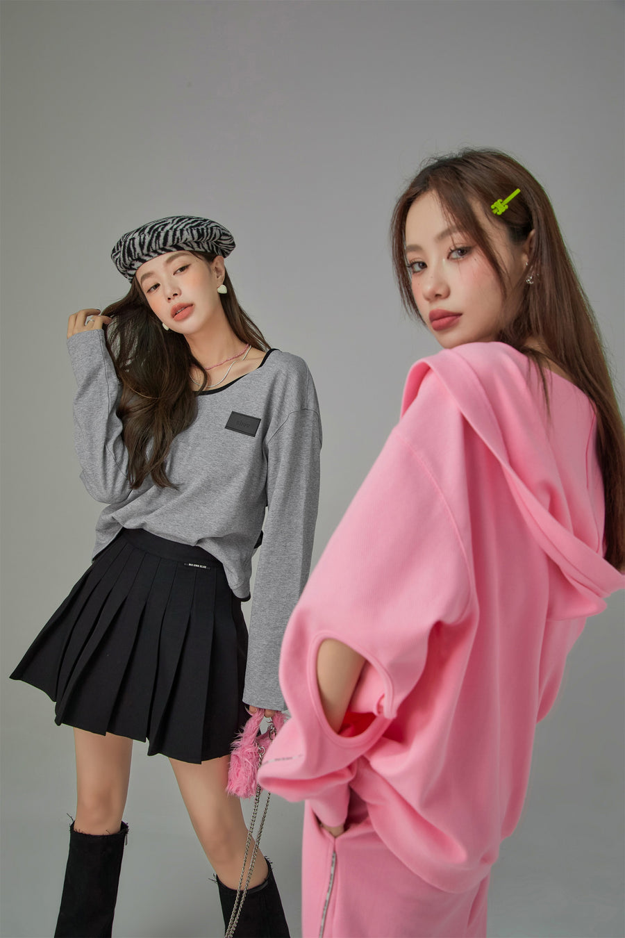 CHUU Deep V-Neck Hoodie Sweatshirt