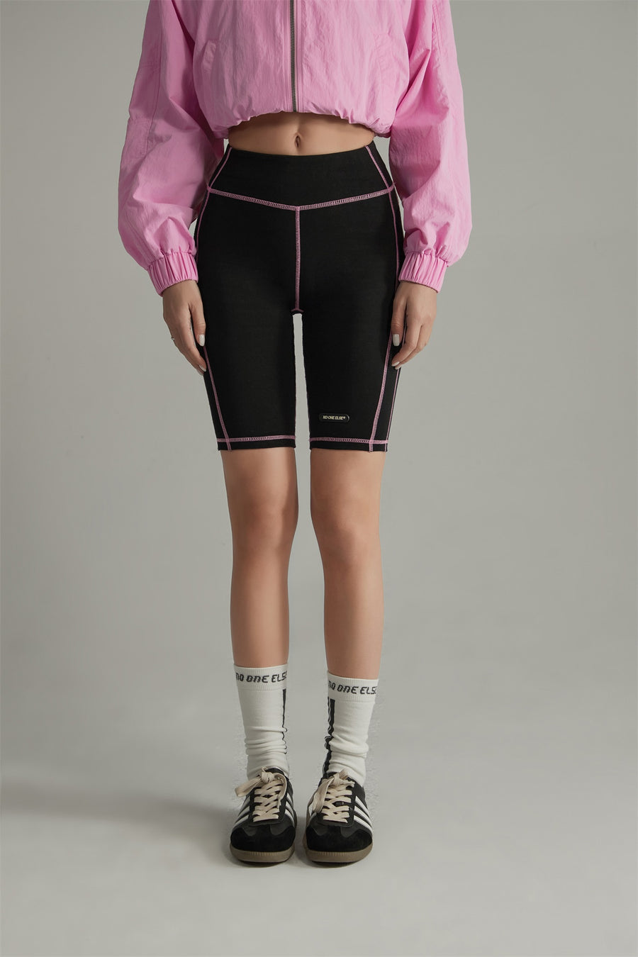 CHUU Line Point Biker Shorts