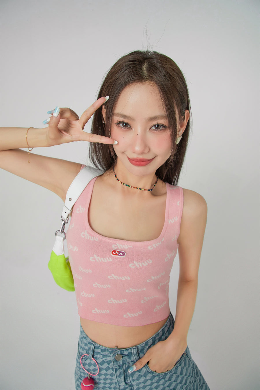 CHUU Logo Crop Sleeveless Knit Top