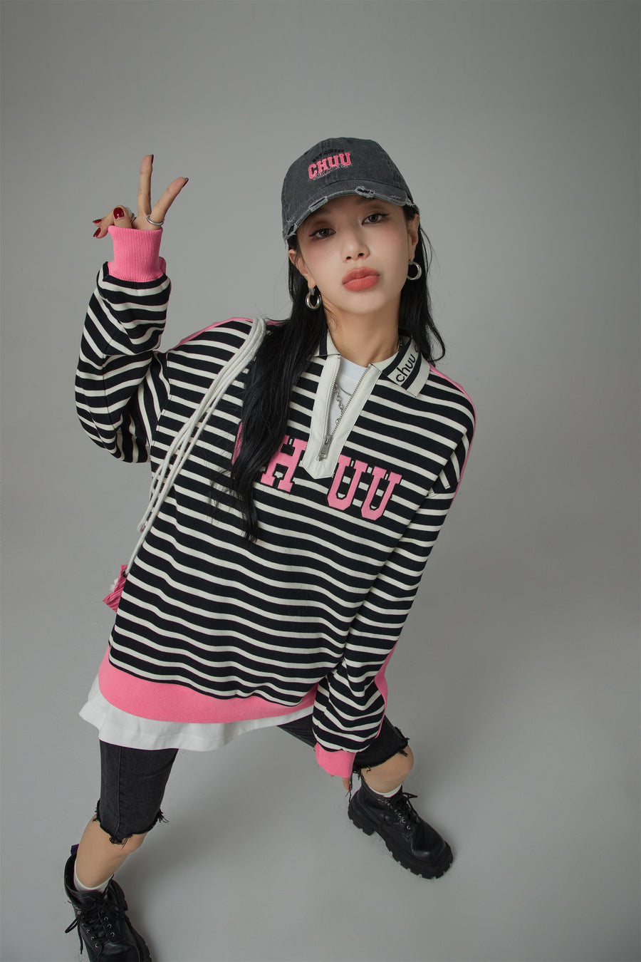 CHUU I Like You Half Zip-Up Color Stripe Sweatshirt