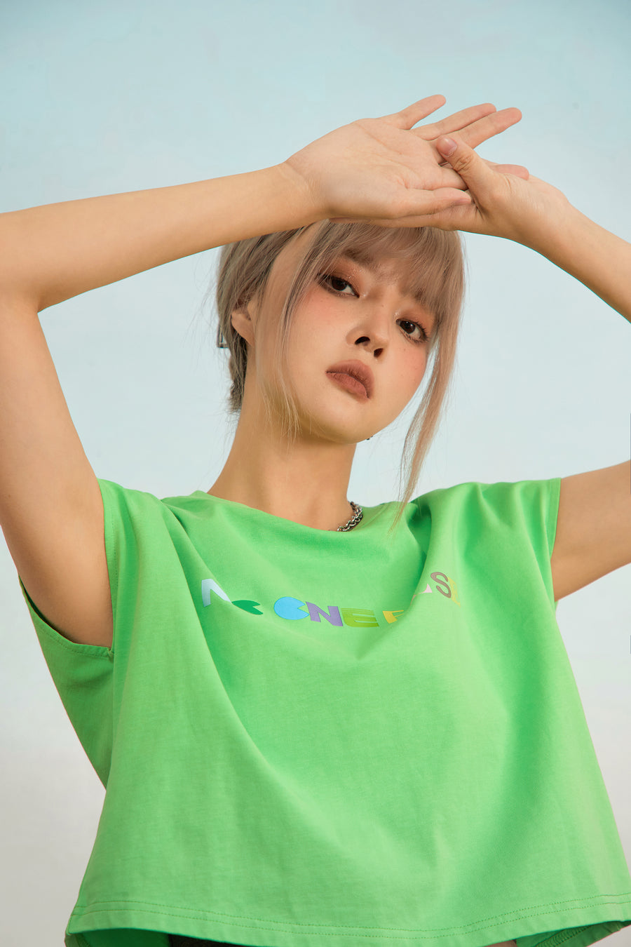 CHUU Your Charm Factor Crop Top