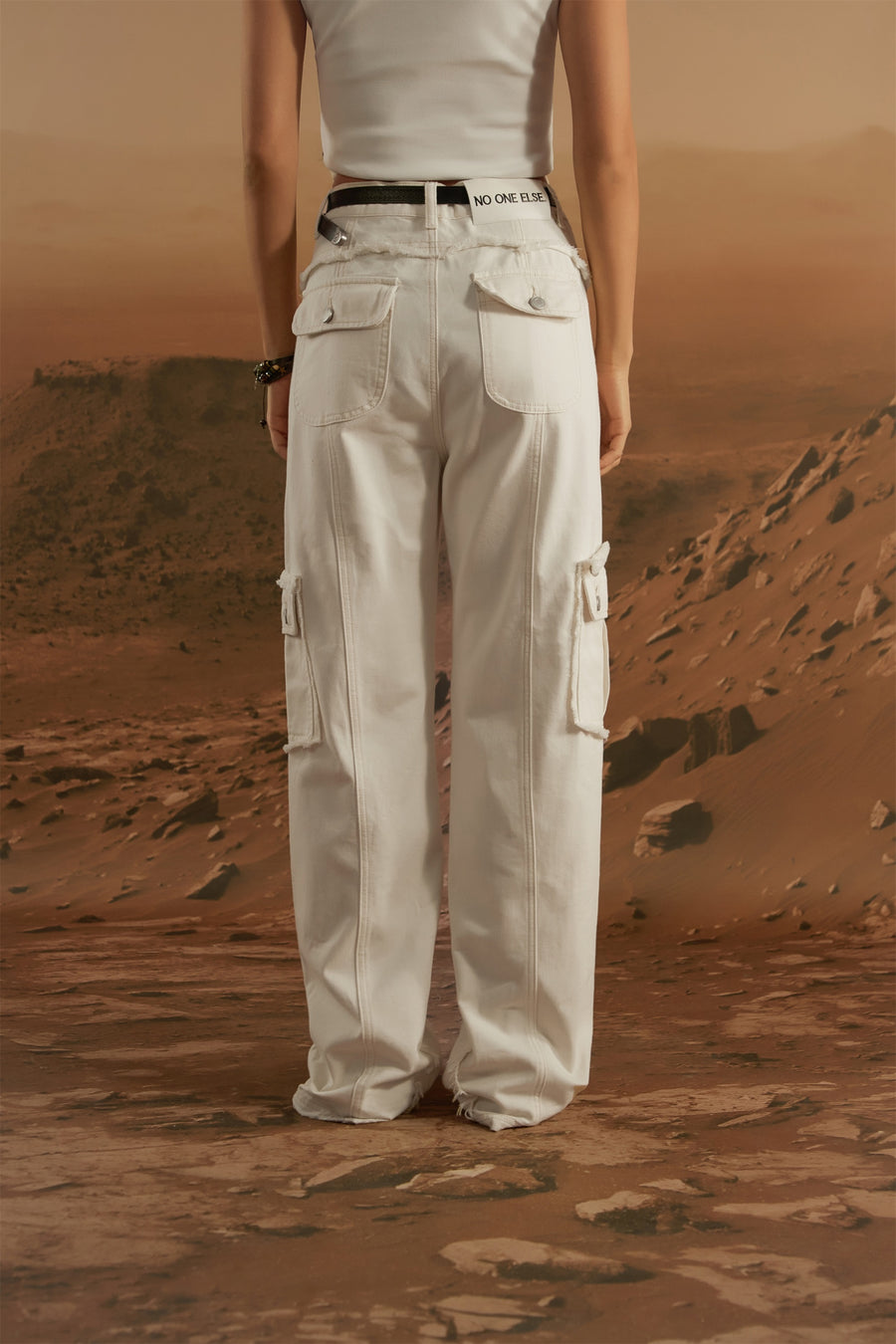 CHUU Raw Edge Wide Cargo Pants