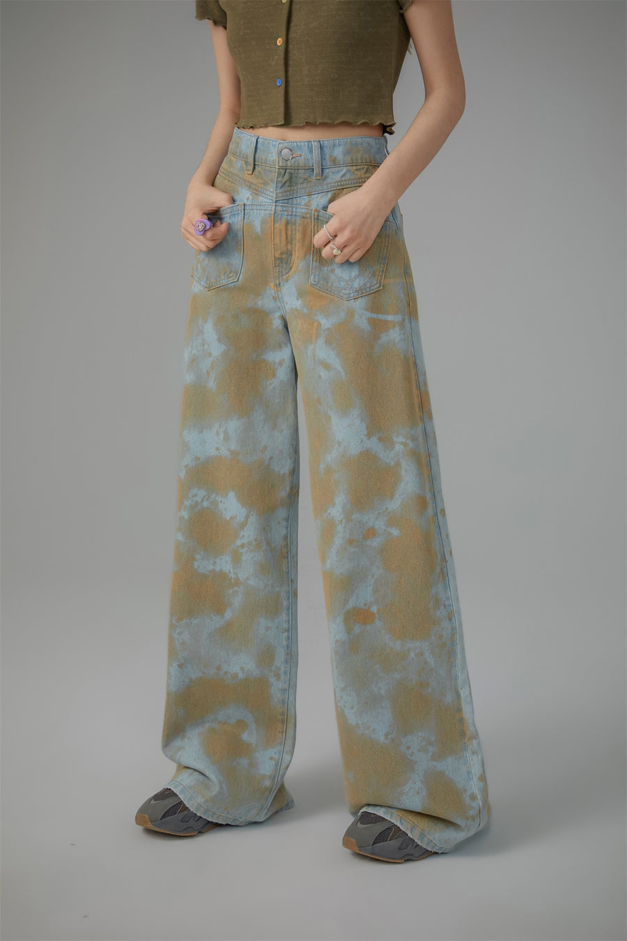 CHUU Printed Wide Denim Jeans