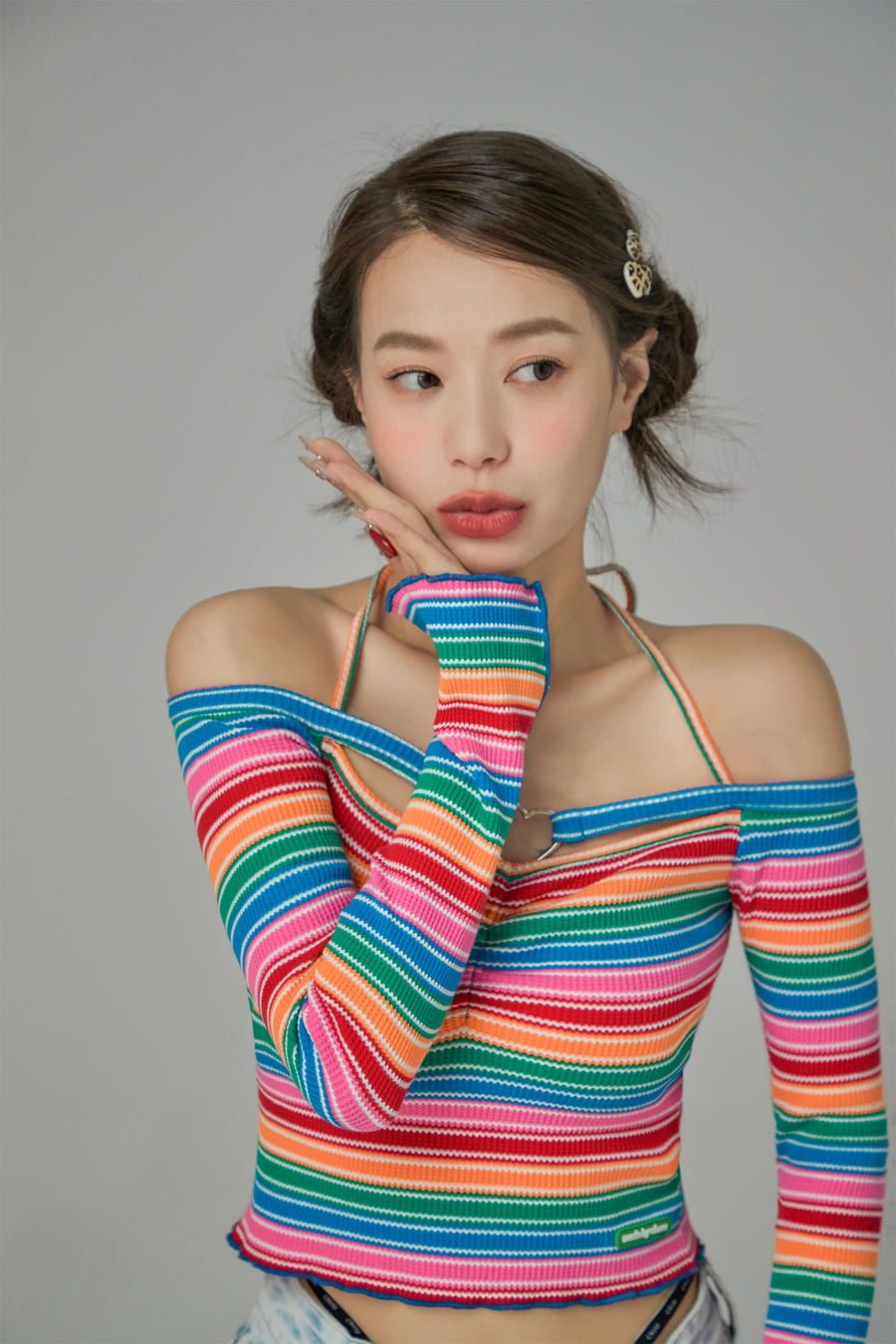 CHUU Rainbow Stripes Off-Shoulder Top