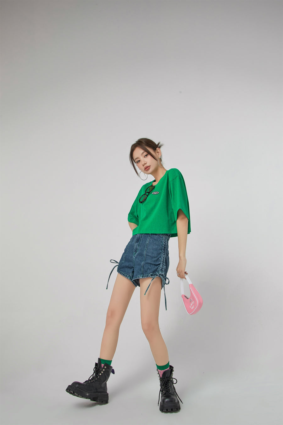 CHUU Chuu Logo Overfit Crop T-Shirt