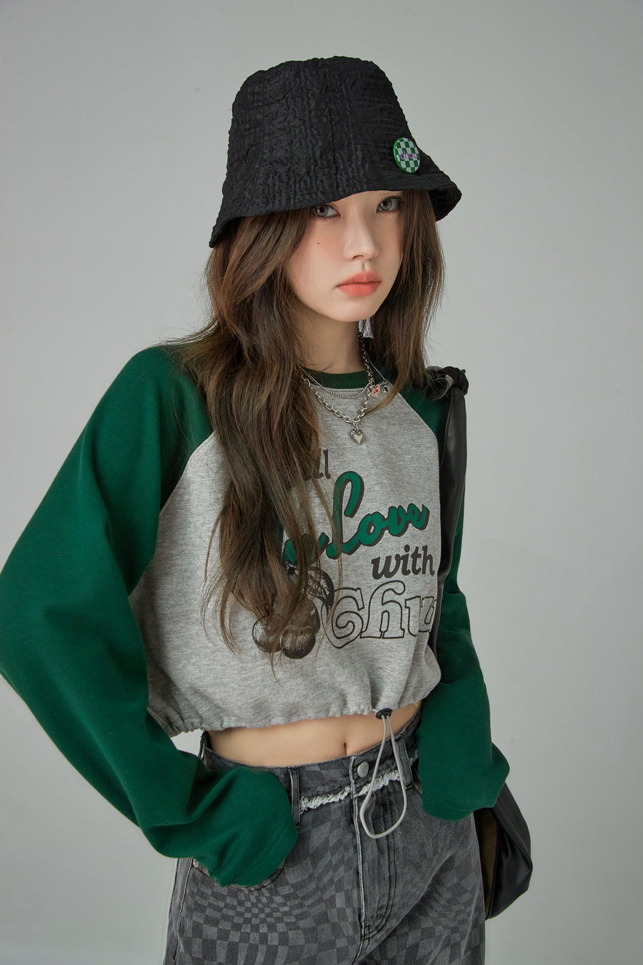 CHUU Feels Like Christmas Sweatshirt