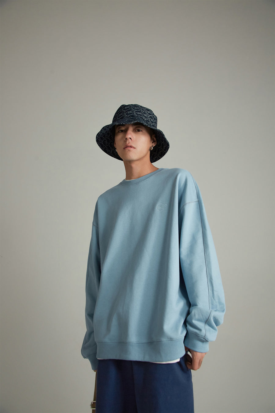 CHUU Solid Simple Casual Sweatshirt