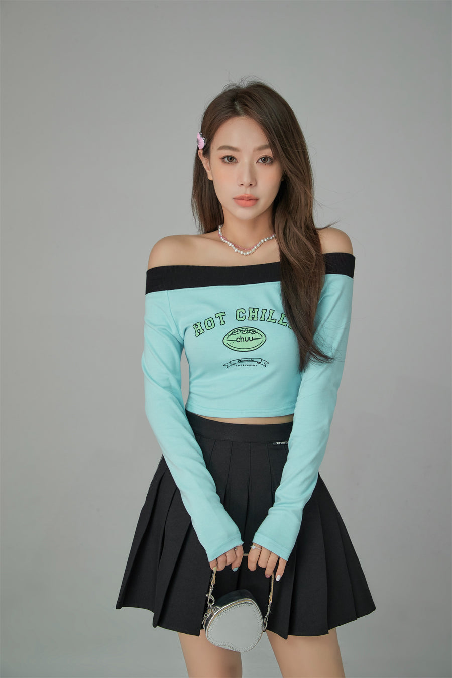 CHUU Hot Chilli Off The Shoulder Long Sleeve T-Shirt