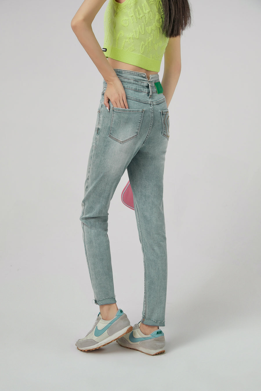 CHUU High Waist Button Slim Jeans