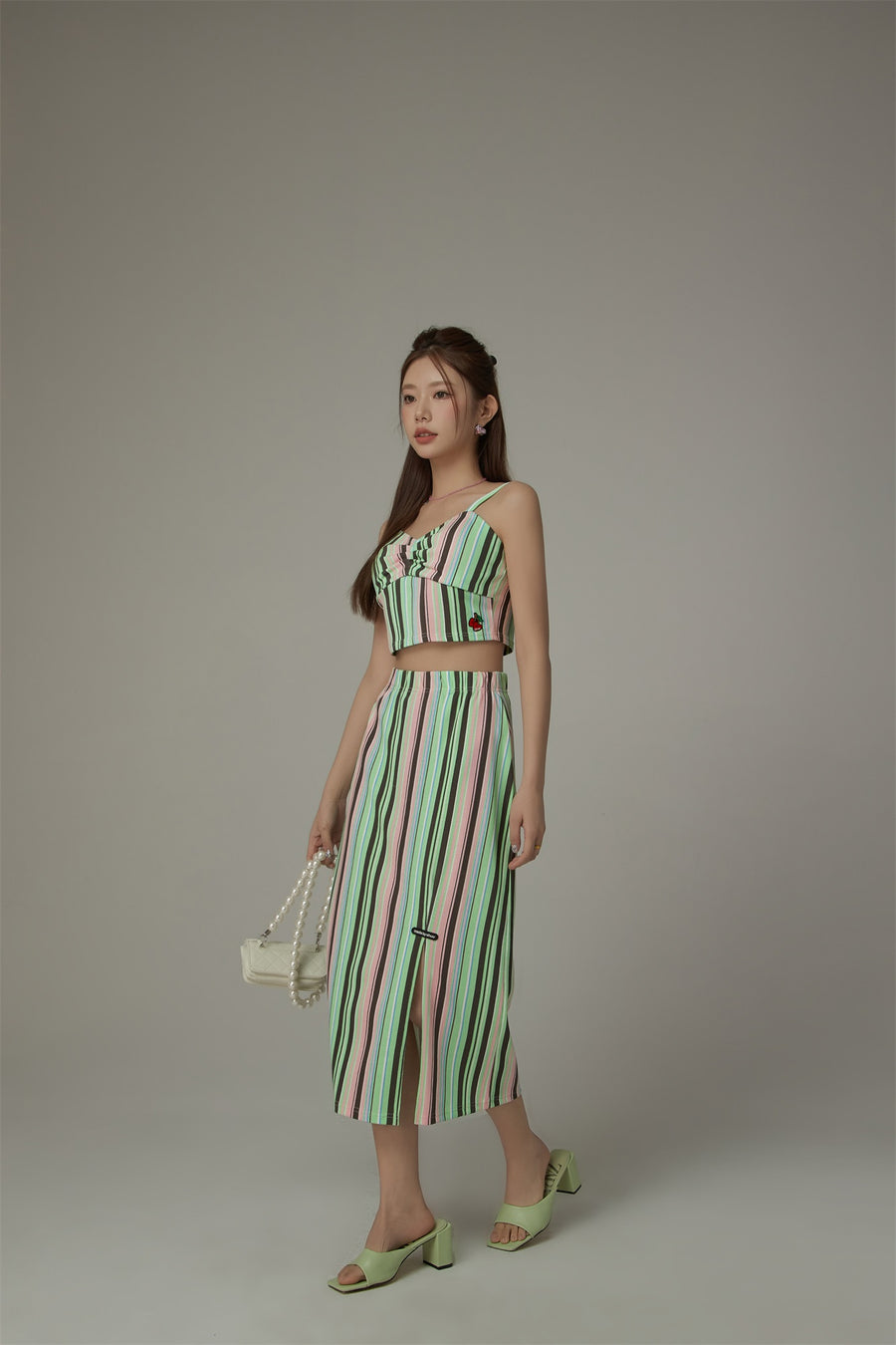 CHUU Rainbow Stripes Contrast Long Skirt