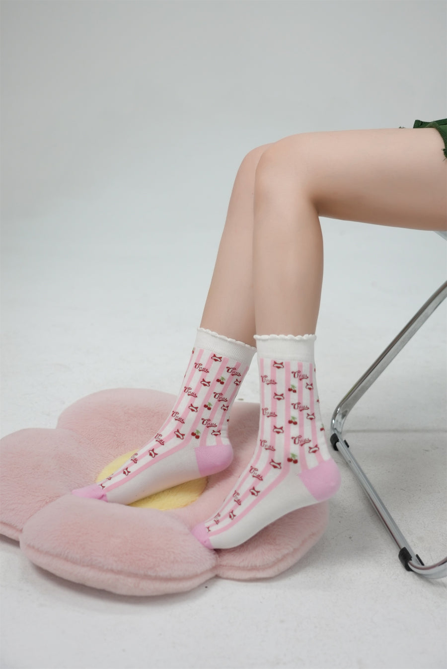 CHUU Lovely Cherries Ankle Socks