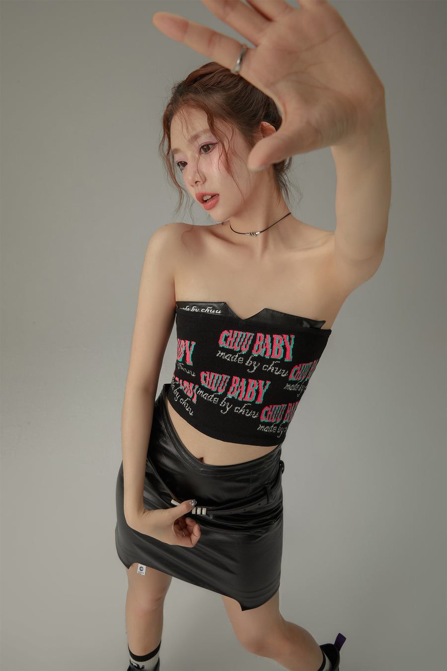 CHUU Chuu Baby Faux Leather Knit Tube Top