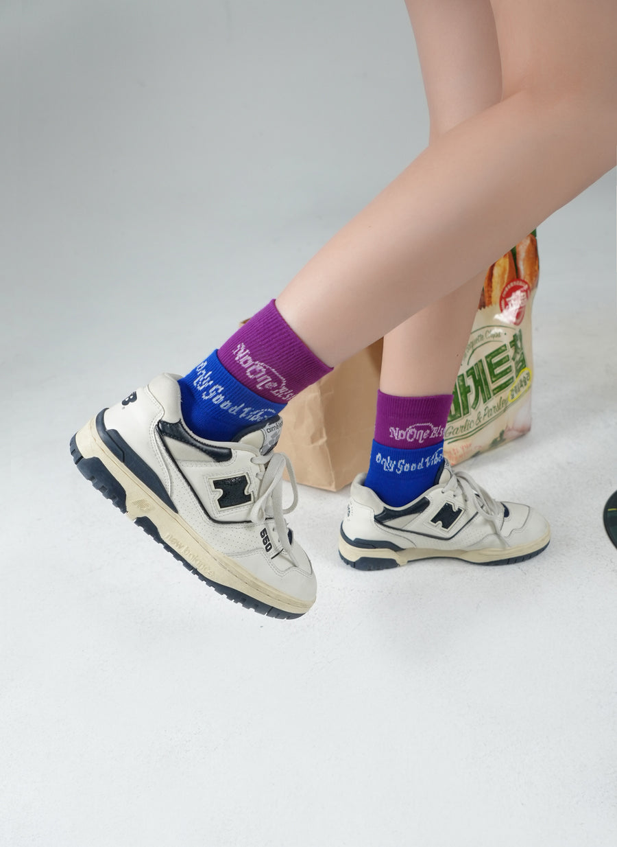 CHUU Only Good Vibes Colored Ankle Socks