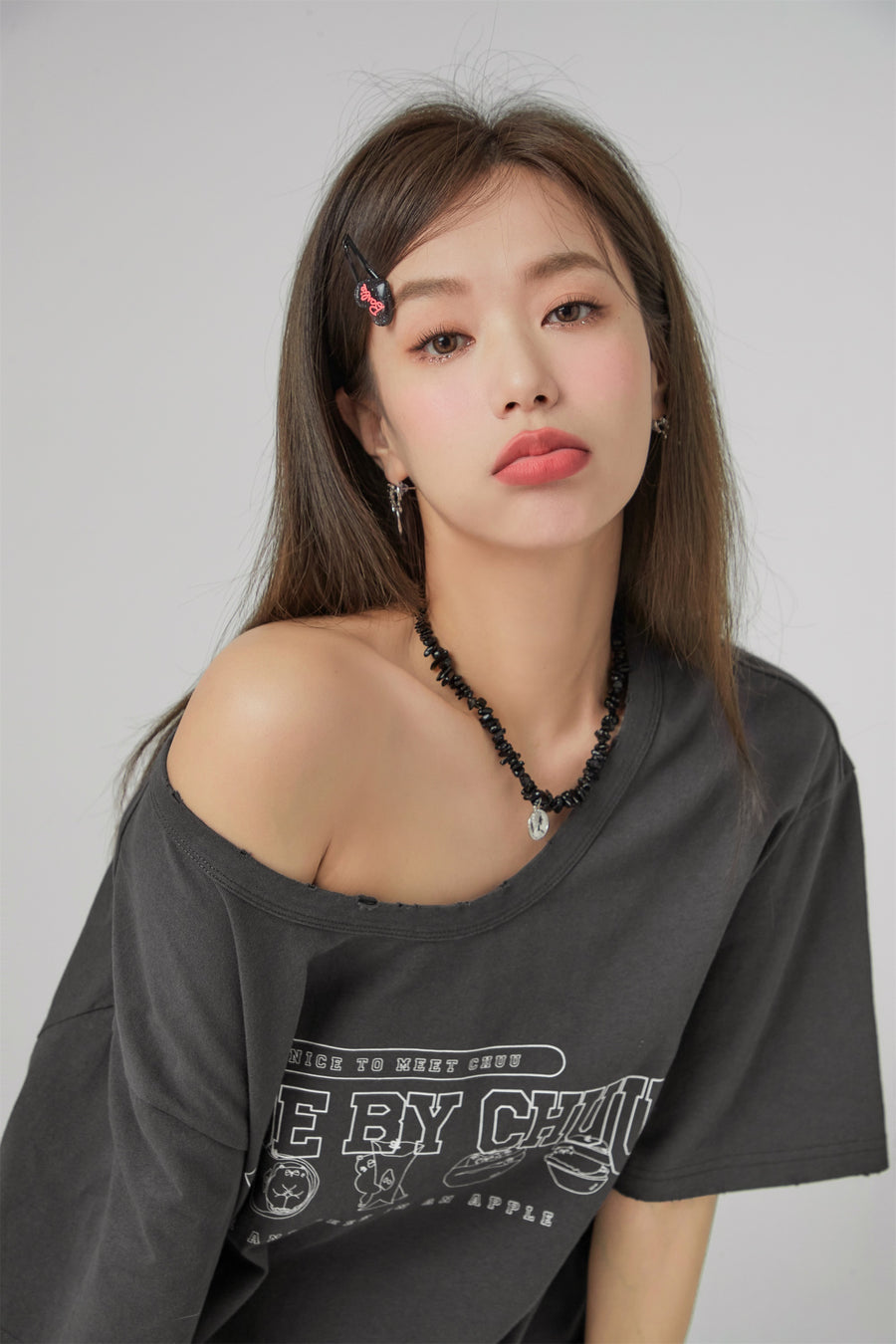 CHUU Open Back Loosefit Short-Sleeved T-Shirt