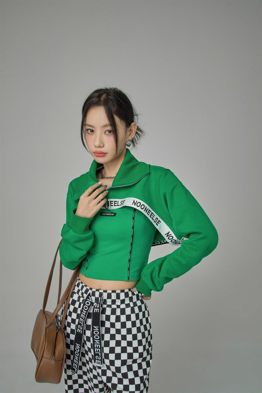 CHUU Paradise Where We Are Living Maxi Cropped Sweatshirt