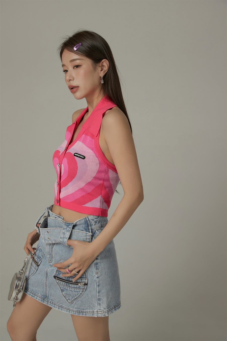 CHUU Heart Shape Halter Sleeveless Knit Crop Top