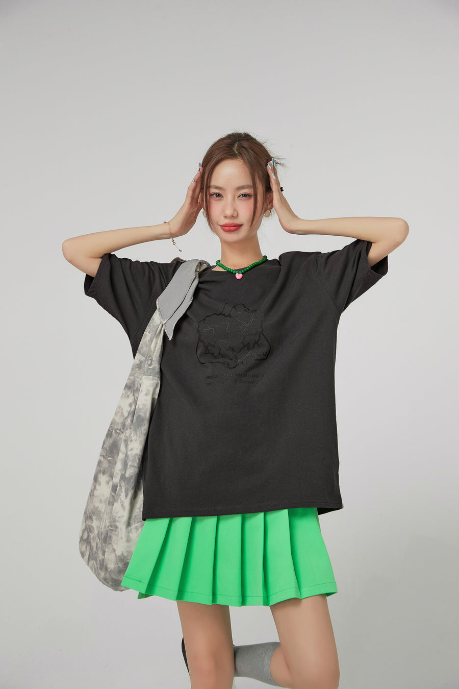 CHUU Love Earth Print Loosefit T-Shirt