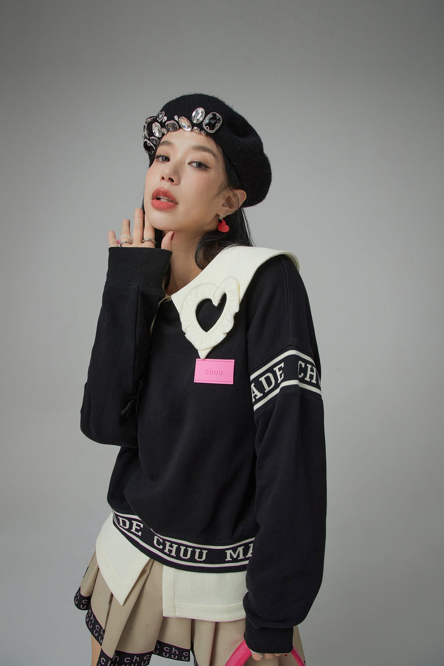 CHUU Solid Color Round Neck Sweatshirt