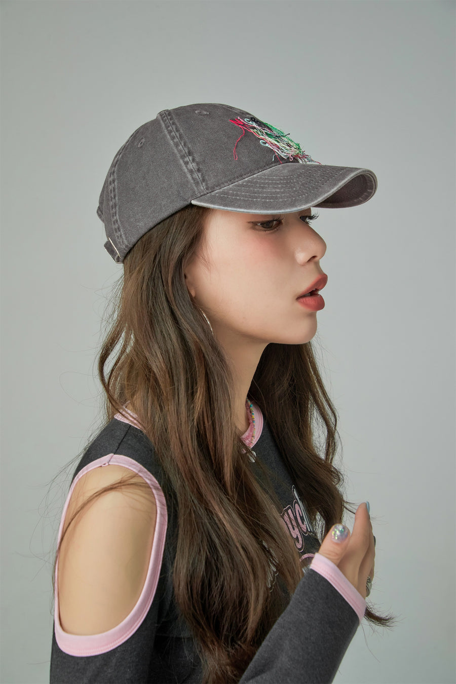 CHUU Loosing Threads Embroidered Ball Cap Hat