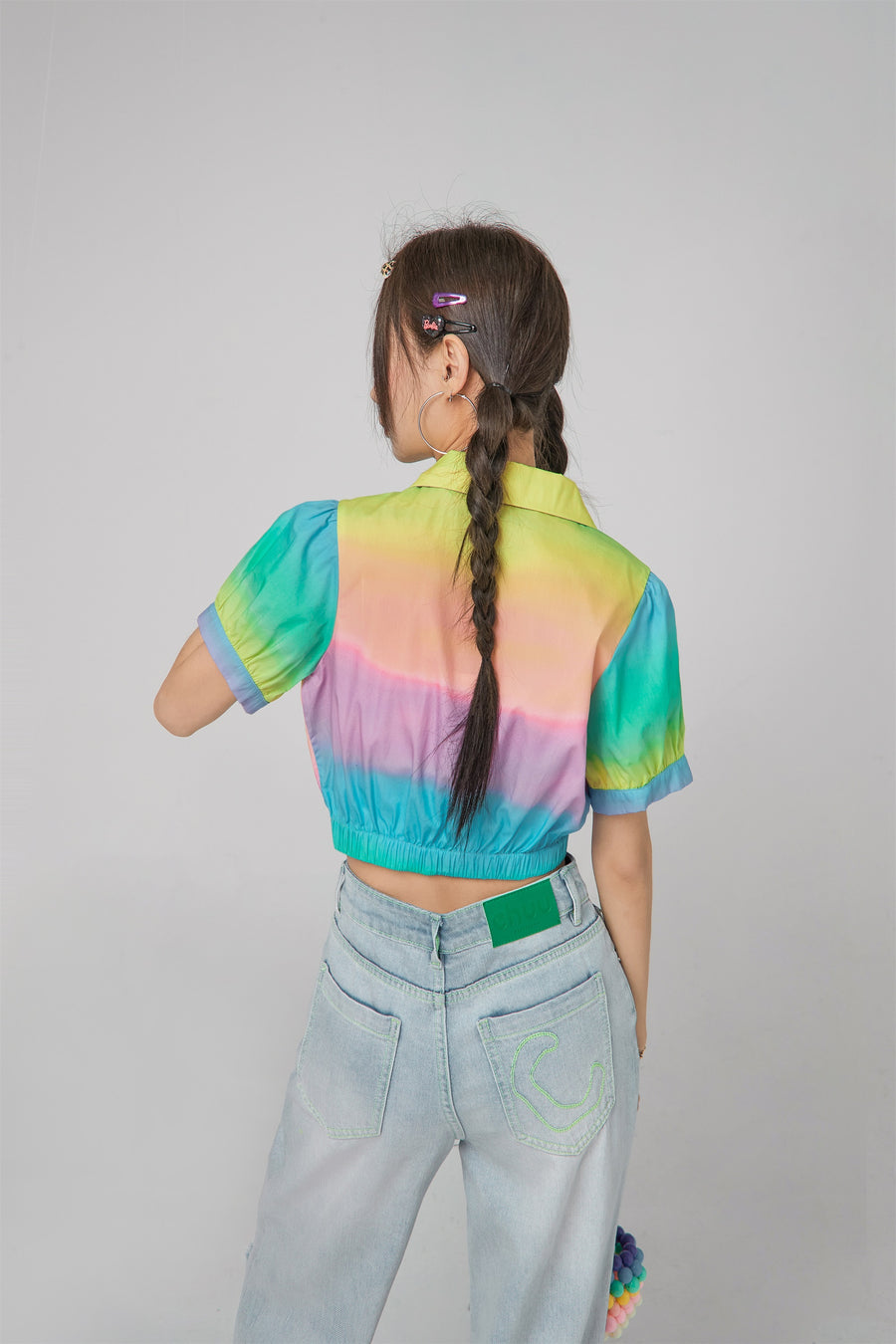 CHUU Rainbow Cropped Zip-Up Jacket