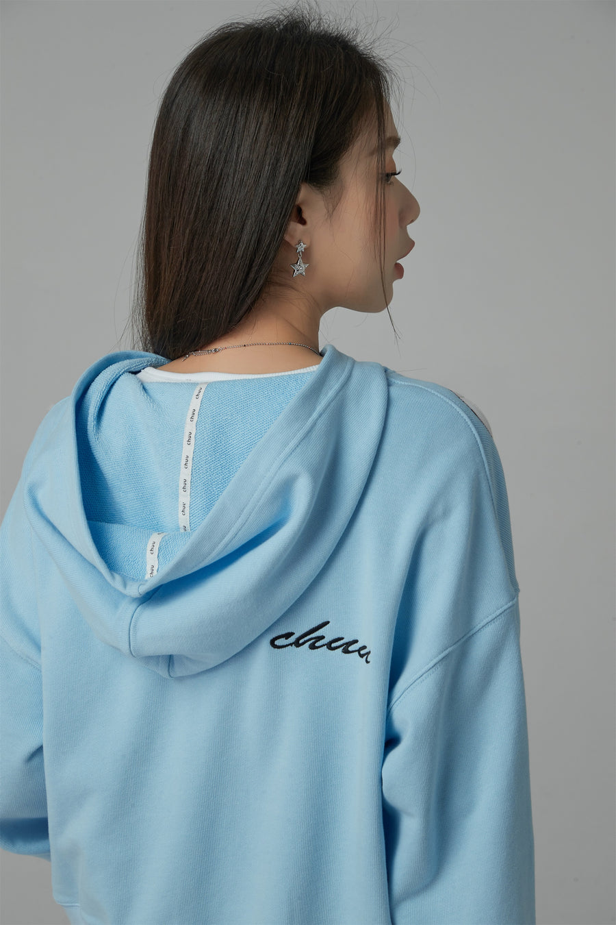 CHUU Cutout Shoulder Hoodie